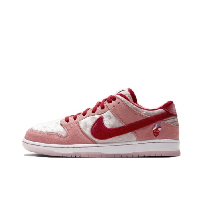 Dunk Low SB StrangeLove