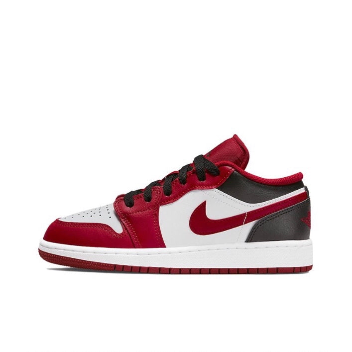 Air Jordan 1 Low Bulls GS