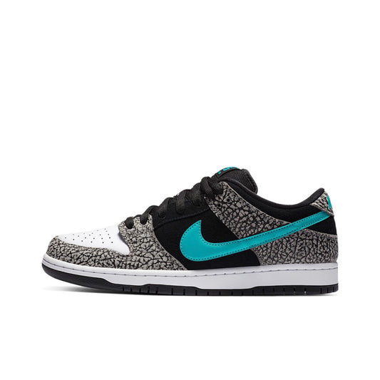 Dunk Low SB Atmos